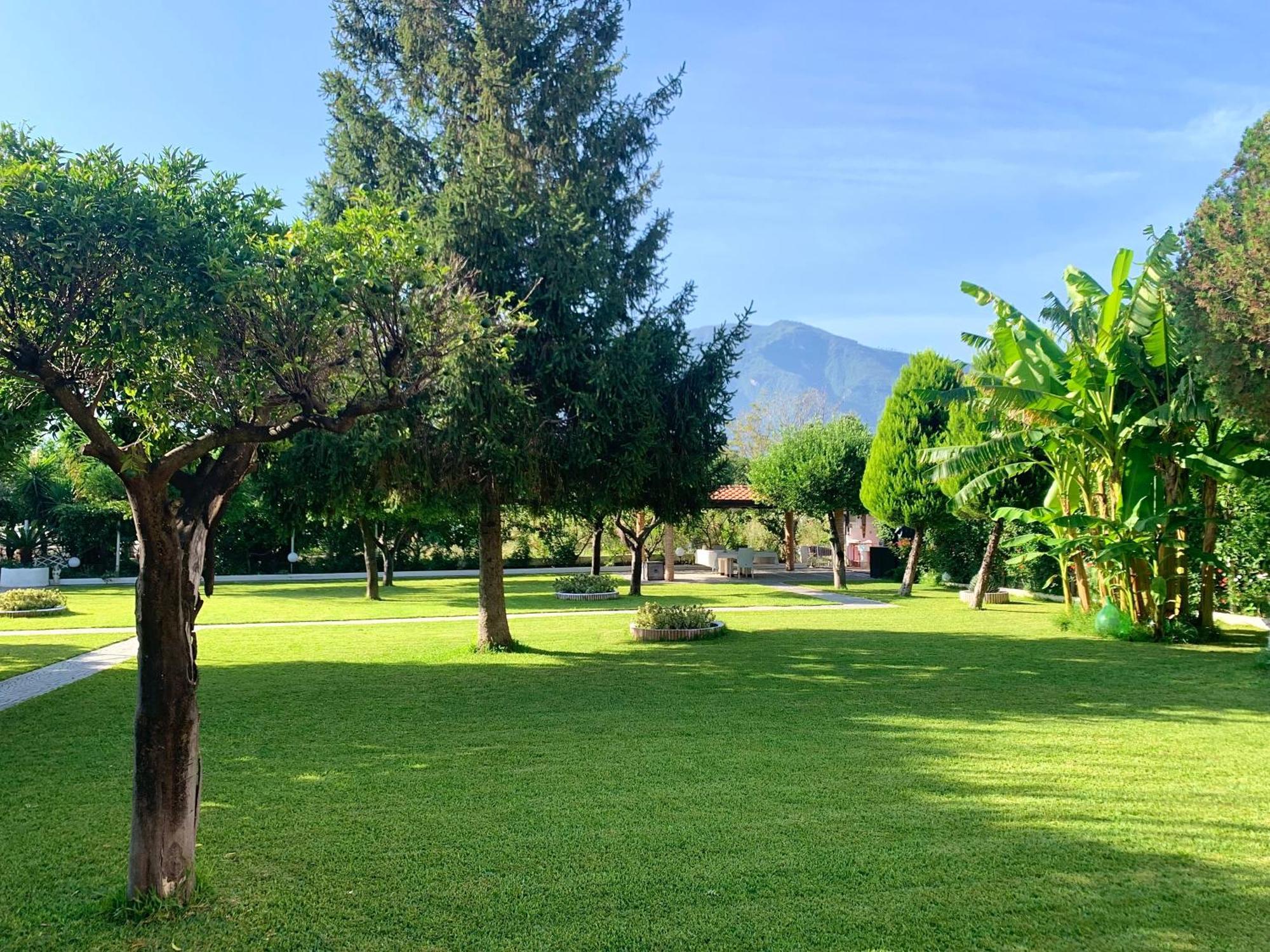 Villa Josette Sant'Egidio del Monte Albino Екстериор снимка